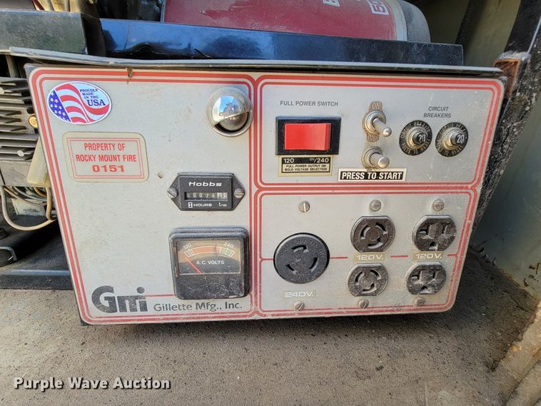 image for item IF9748 1994 Ford F450 Super Duty  pumper fire truck