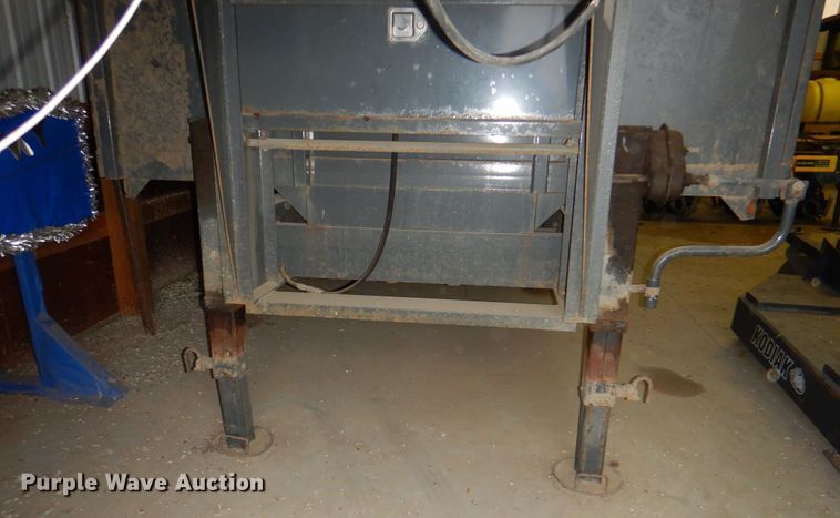 image for item II9913 2003 Bri-Mar  dump trailer