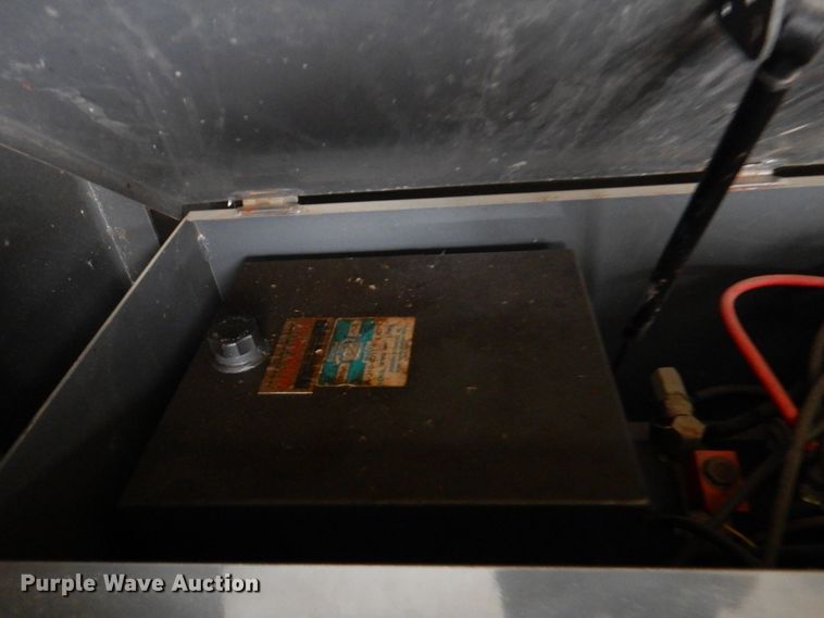 image for item II9913 2003 Bri-Mar  dump trailer