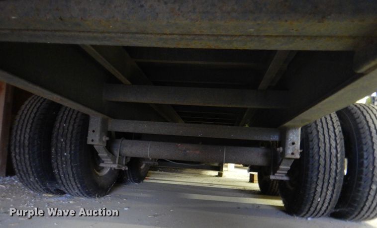 image for item II9913 2003 Bri-Mar  dump trailer