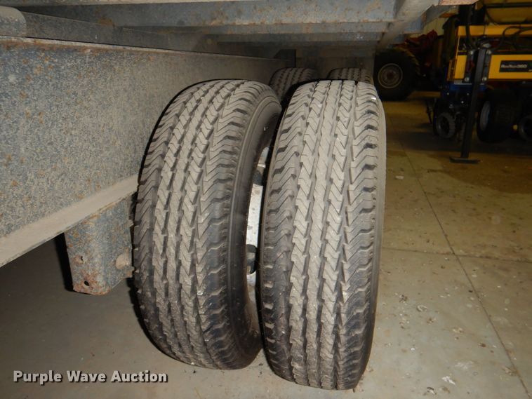 image for item II9913 2003 Bri-Mar  dump trailer