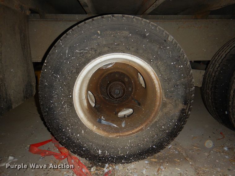 image for item II9913 2003 Bri-Mar  dump trailer