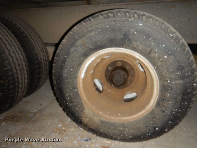 image for item II9913 2003 Bri-Mar  dump trailer