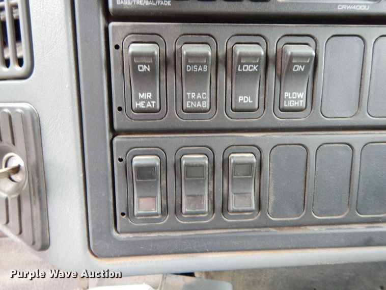 image for item IL9358 2003 International 7400  dump truck