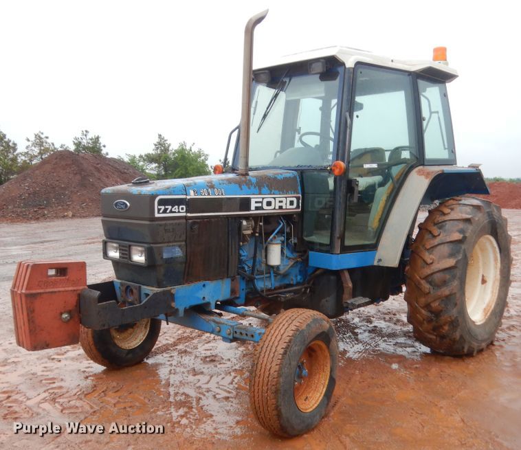 image for item IP9816 Ford 7740  tractor