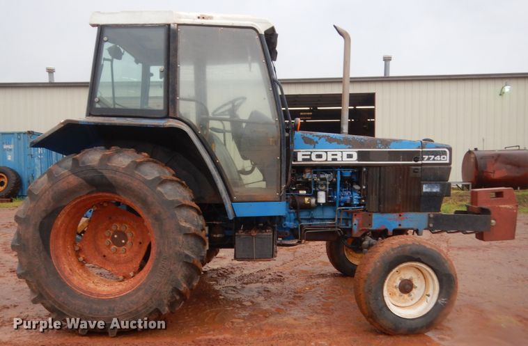 image for item IP9816 Ford 7740  tractor