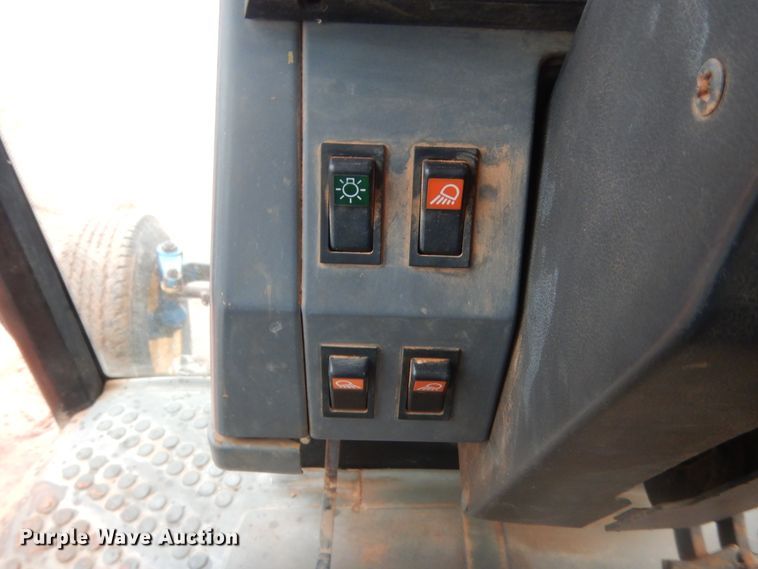 image for item IP9816 Ford 7740  tractor