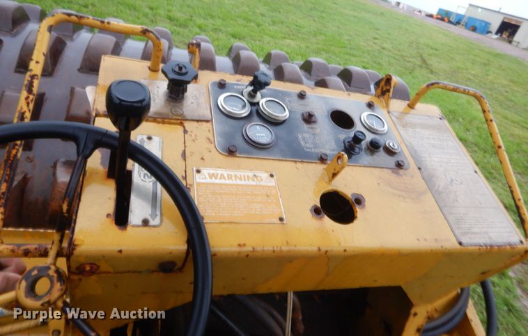 image for item IP9819 Koehring BW210PD6  single drum roller