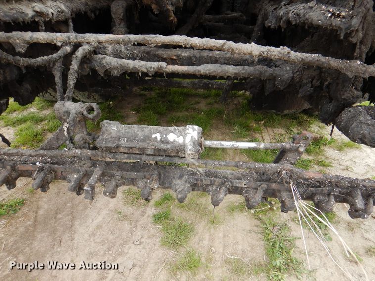 image for item IQ9255 1973 Ford  oil distributor truck