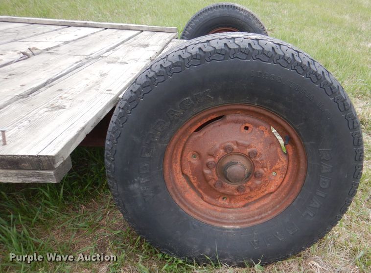 image for item IQ9259 Hay bale trailer