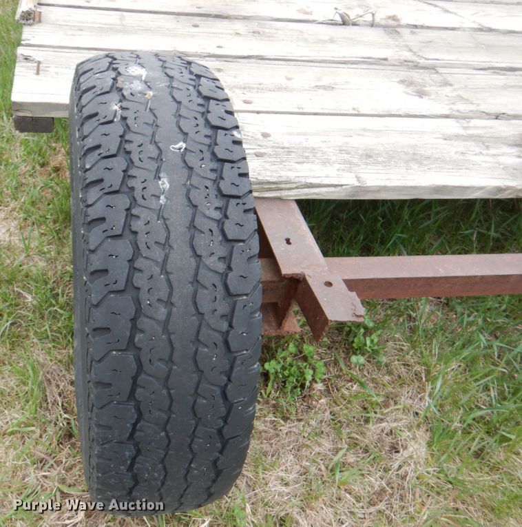 image for item IQ9259 Hay bale trailer