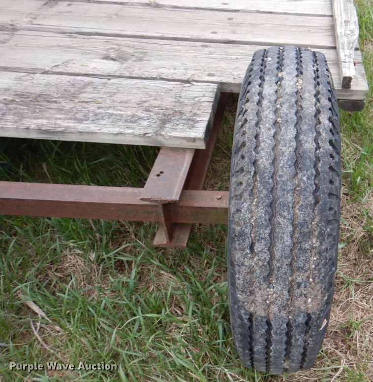 image for item IQ9259 Hay bale trailer
