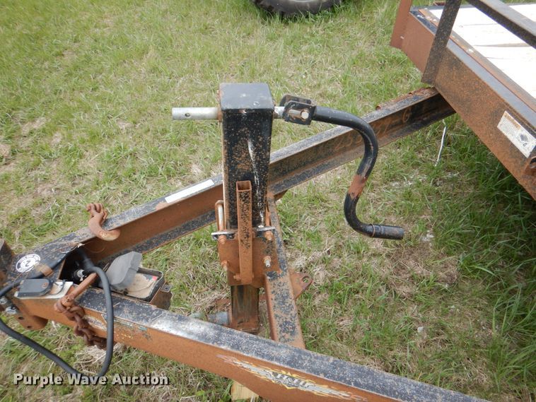 image for item IQ9261 2016 H&H Trailers  tilt deck equipment trailer