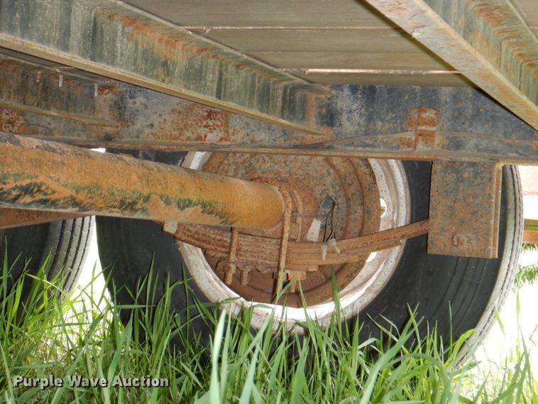 image for item IQ9261 2016 H&H Trailers  tilt deck equipment trailer