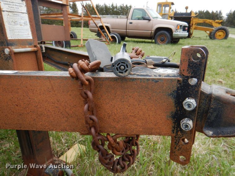 image for item IQ9261 2016 H&H Trailers  tilt deck equipment trailer