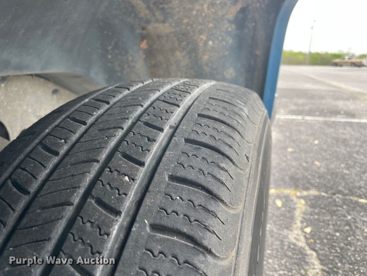 image for item IR9925 1988 Chevrolet C10 Suburban  SUV