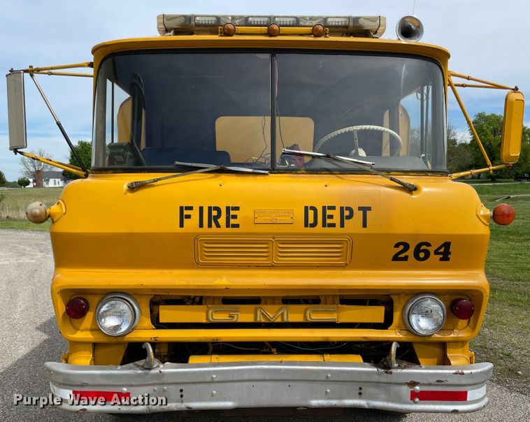 image for item IR9944 1968 GMC 8500  water truck