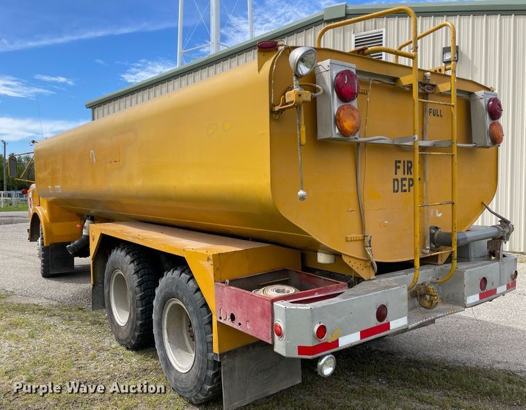 image for item IR9944 1968 GMC 8500  water truck