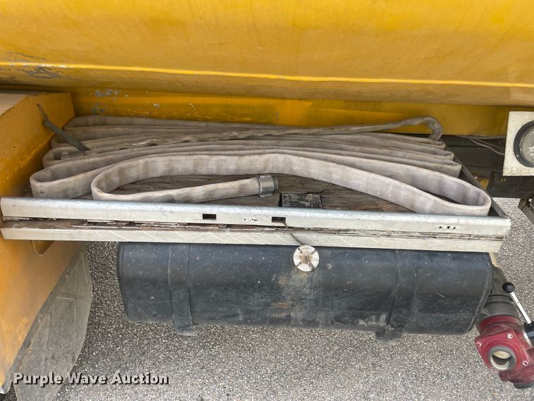 image for item IR9944 1968 GMC 8500  water truck