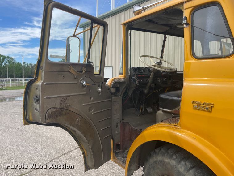 image for item IR9944 1968 GMC 8500  water truck