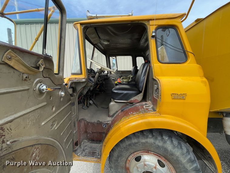 image for item IR9944 1968 GMC 8500  water truck