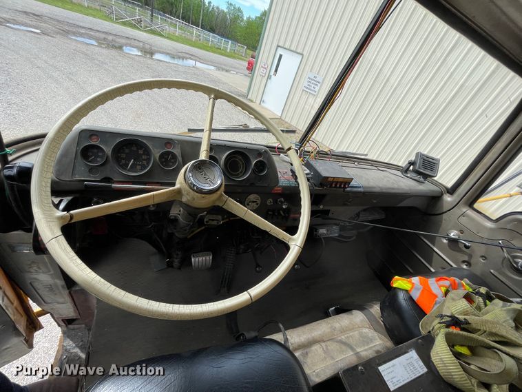 image for item IR9944 1968 GMC 8500  water truck