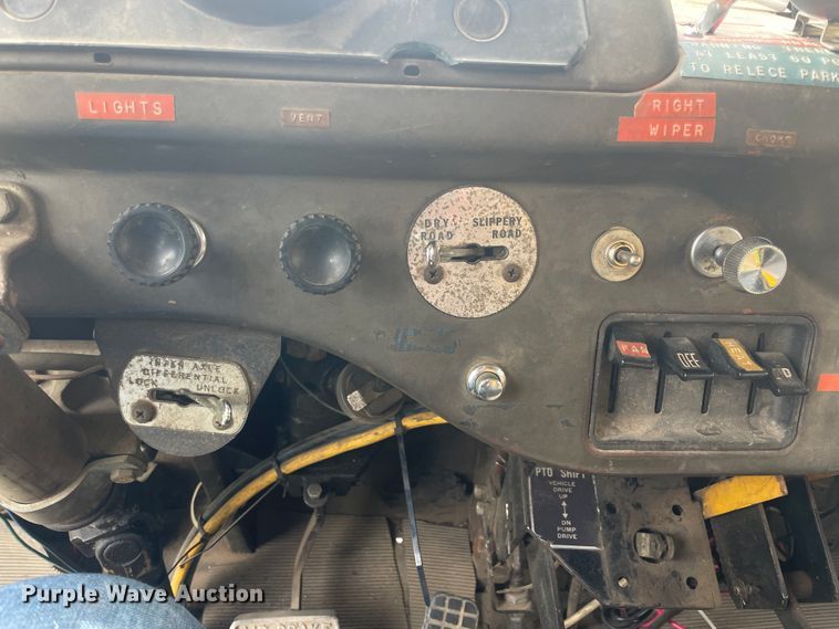 image for item IR9944 1968 GMC 8500  water truck