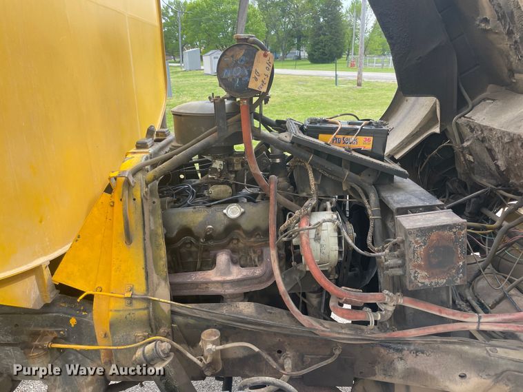 image for item IR9944 1968 GMC 8500  water truck