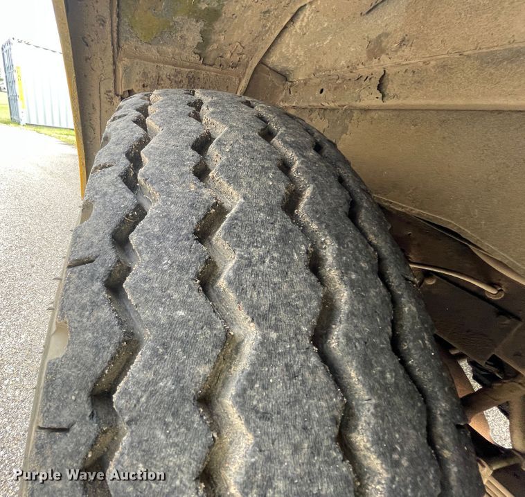 image for item IR9944 1968 GMC 8500  water truck