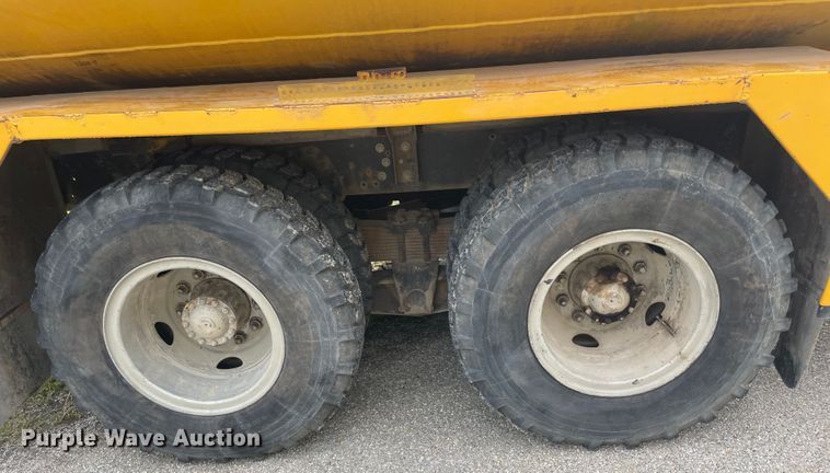 image for item IR9944 1968 GMC 8500  water truck