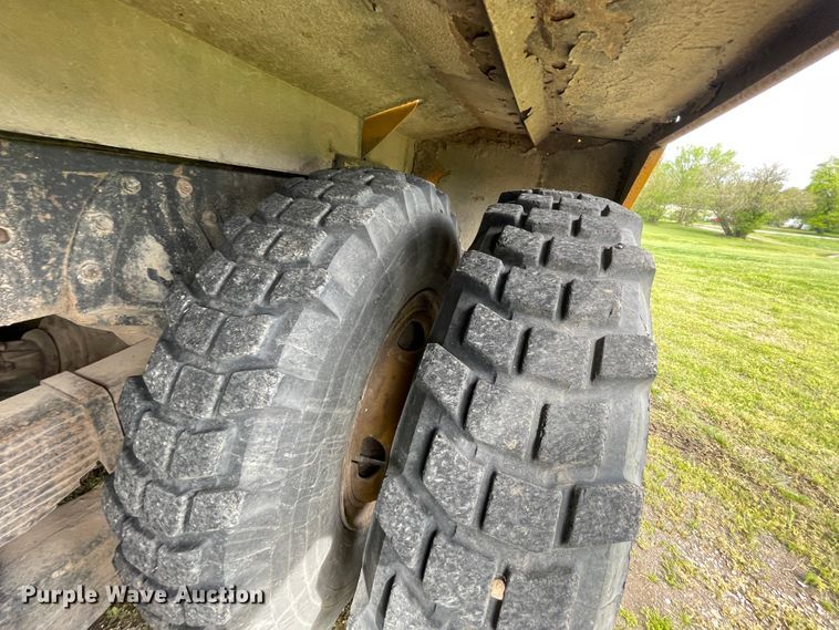 image for item IR9944 1968 GMC 8500  water truck