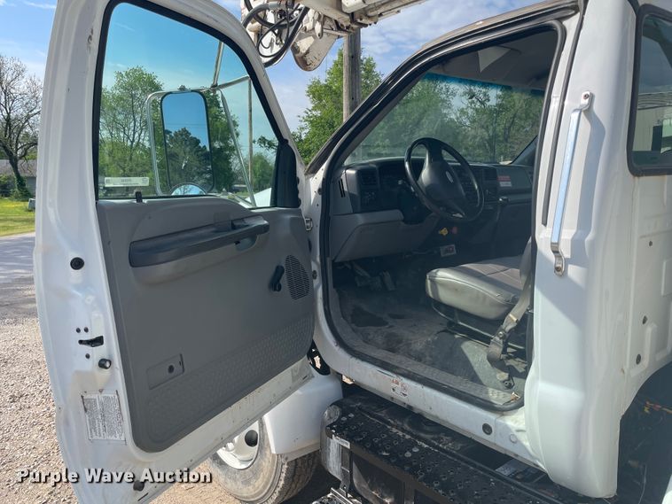 image for item IR9946 2004 Ford F750  digger derrick truck