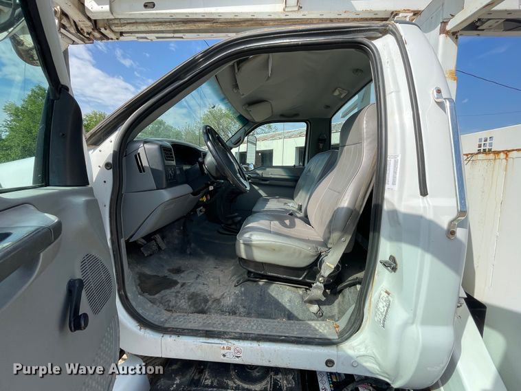 image for item IR9946 2004 Ford F750  digger derrick truck