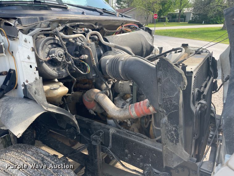 image for item IR9946 2004 Ford F750  digger derrick truck