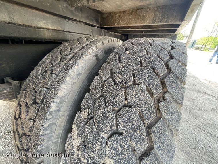 image for item IR9946 2004 Ford F750  digger derrick truck