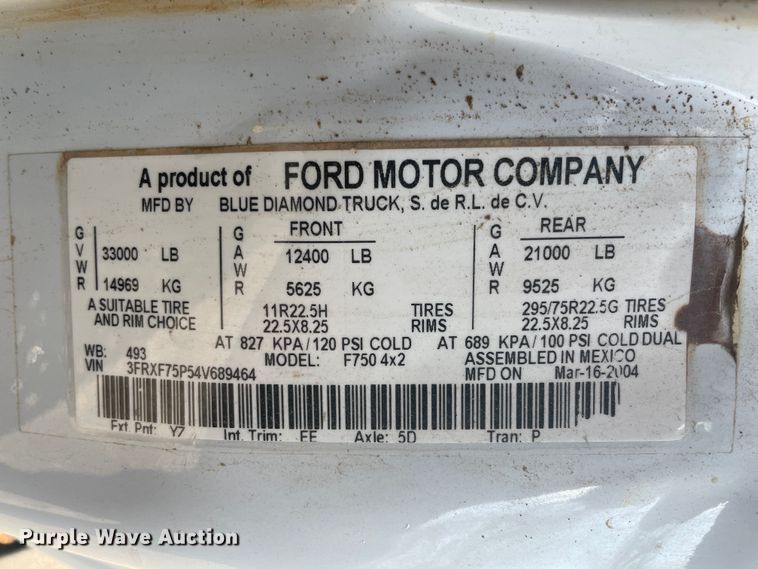 image for item IR9946 2004 Ford F750  digger derrick truck