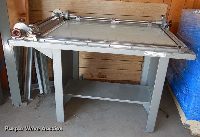 image for item IS9029 NuArc LUT40 drafting table