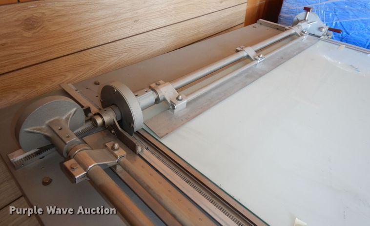 image for item IS9029 NuArc LUT40 drafting table