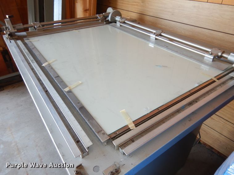 image for item IS9029 NuArc LUT40 drafting table
