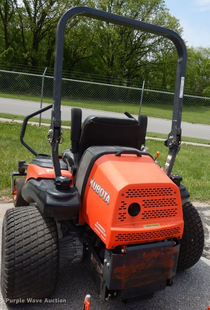 image for item IS9736 Kubota 2D331  ZTR lawn mower
