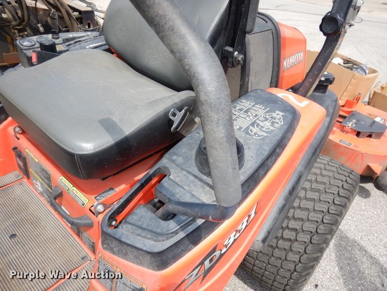 image for item IS9736 Kubota 2D331  ZTR lawn mower