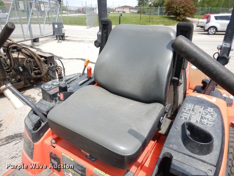 image for item IS9736 Kubota 2D331  ZTR lawn mower