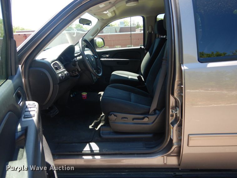 image for item IT9027 2014 Chevrolet Tahoe Police  SUV