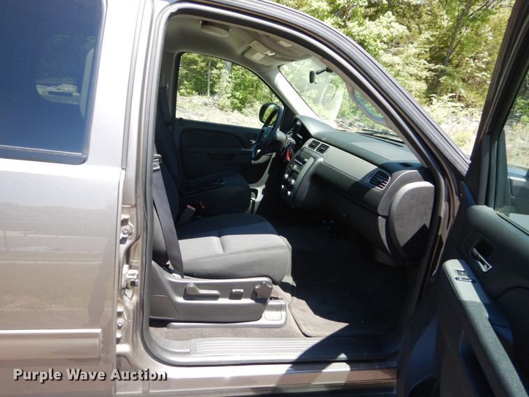 image for item IT9027 2014 Chevrolet Tahoe Police  SUV