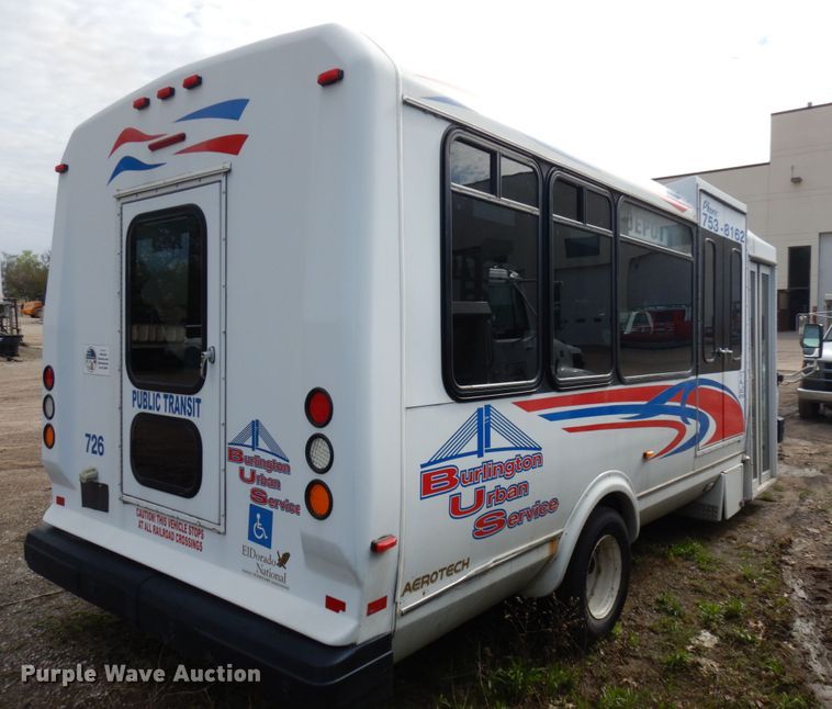 image for item IT9262 2009 Ford E450  shuttle bus