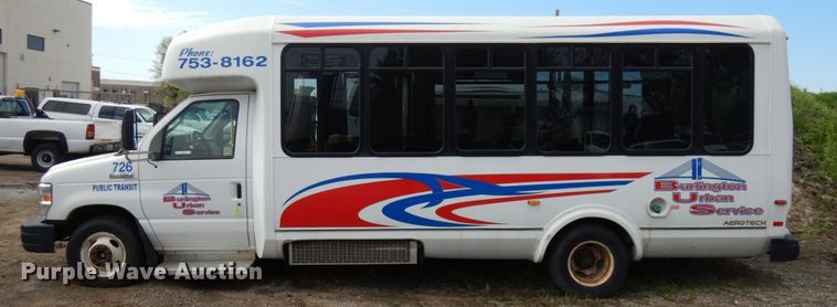 image for item IT9262 2009 Ford E450  shuttle bus