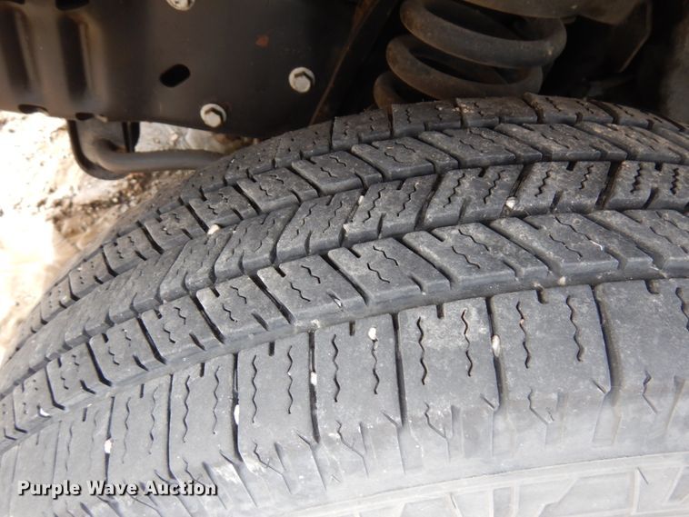 image for item IT9262 2009 Ford E450  shuttle bus