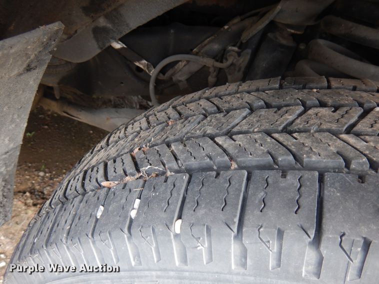 image for item IT9262 2009 Ford E450  shuttle bus