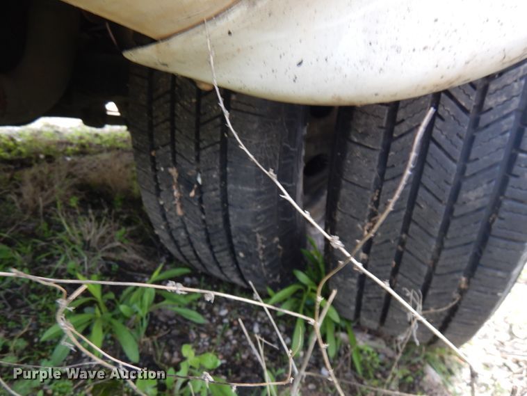 image for item IT9262 2009 Ford E450  shuttle bus