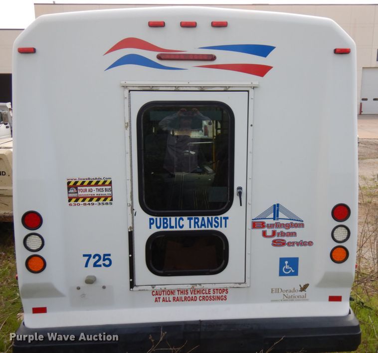 image for item IT9265 2009 Ford E450  shuttle bus